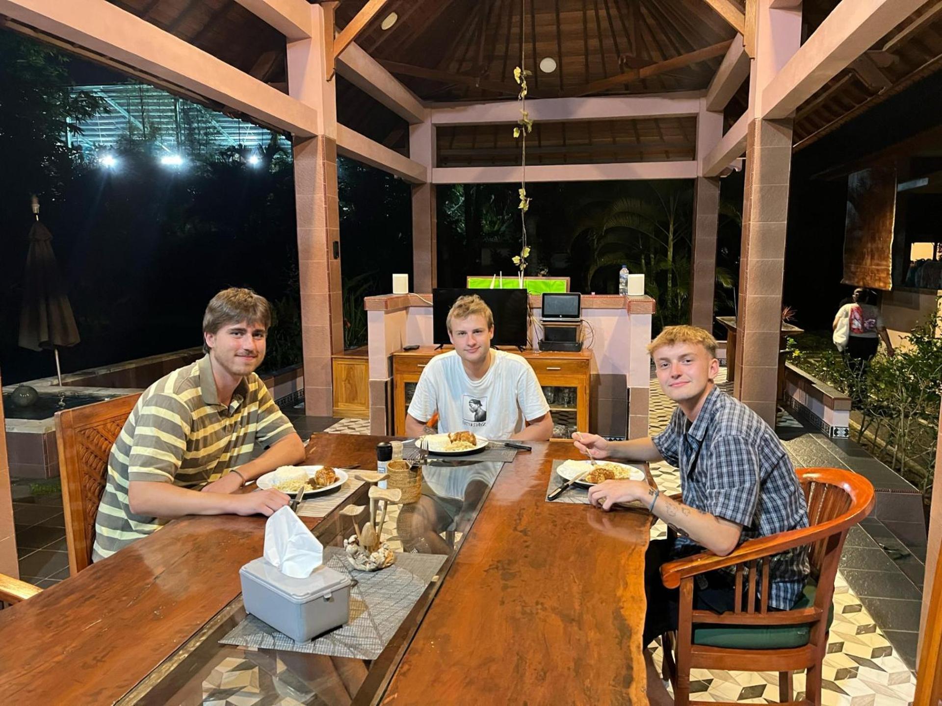 Our Bali Homestay Убуд Экстерьер фото